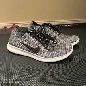 Nike Free RN Knit Shoes